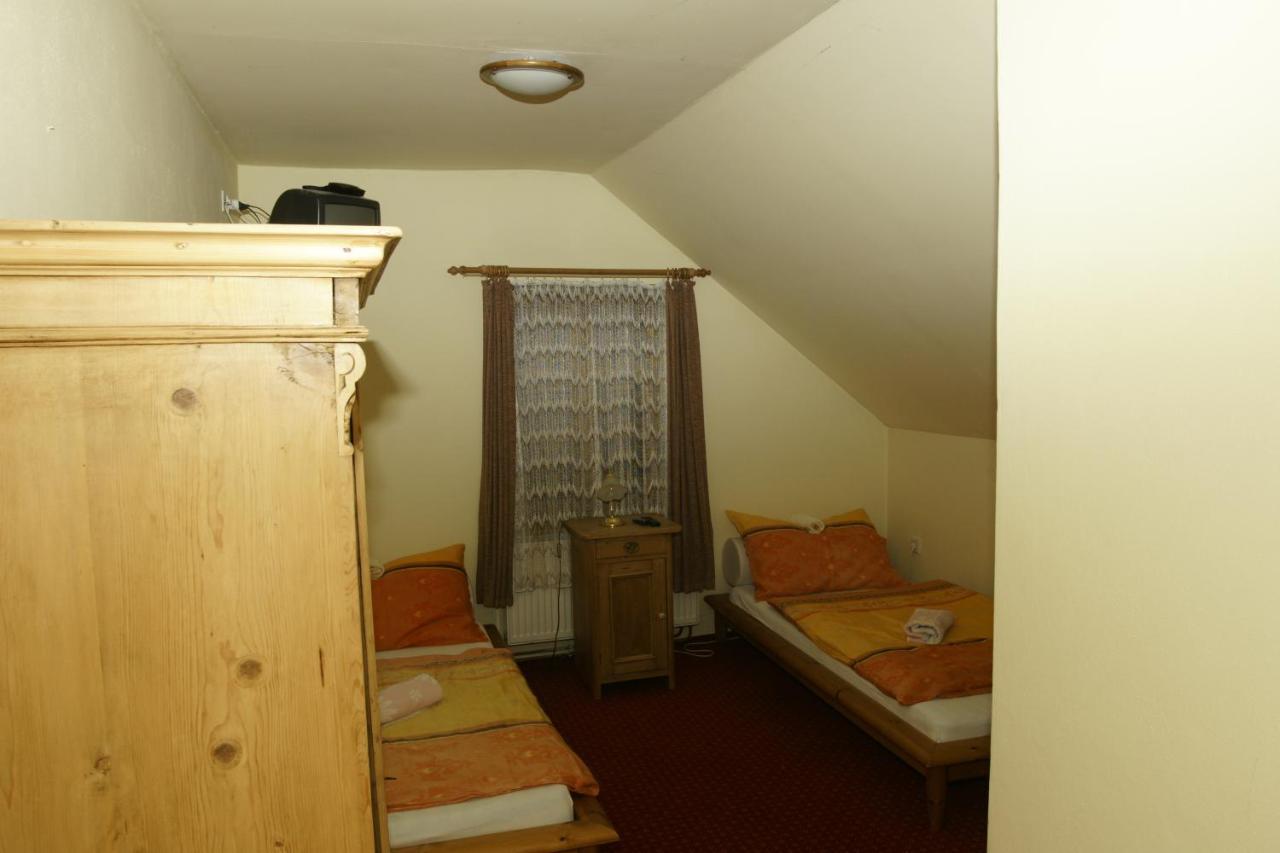 Hotel U Zlateho Andela Pardubice Kamer foto