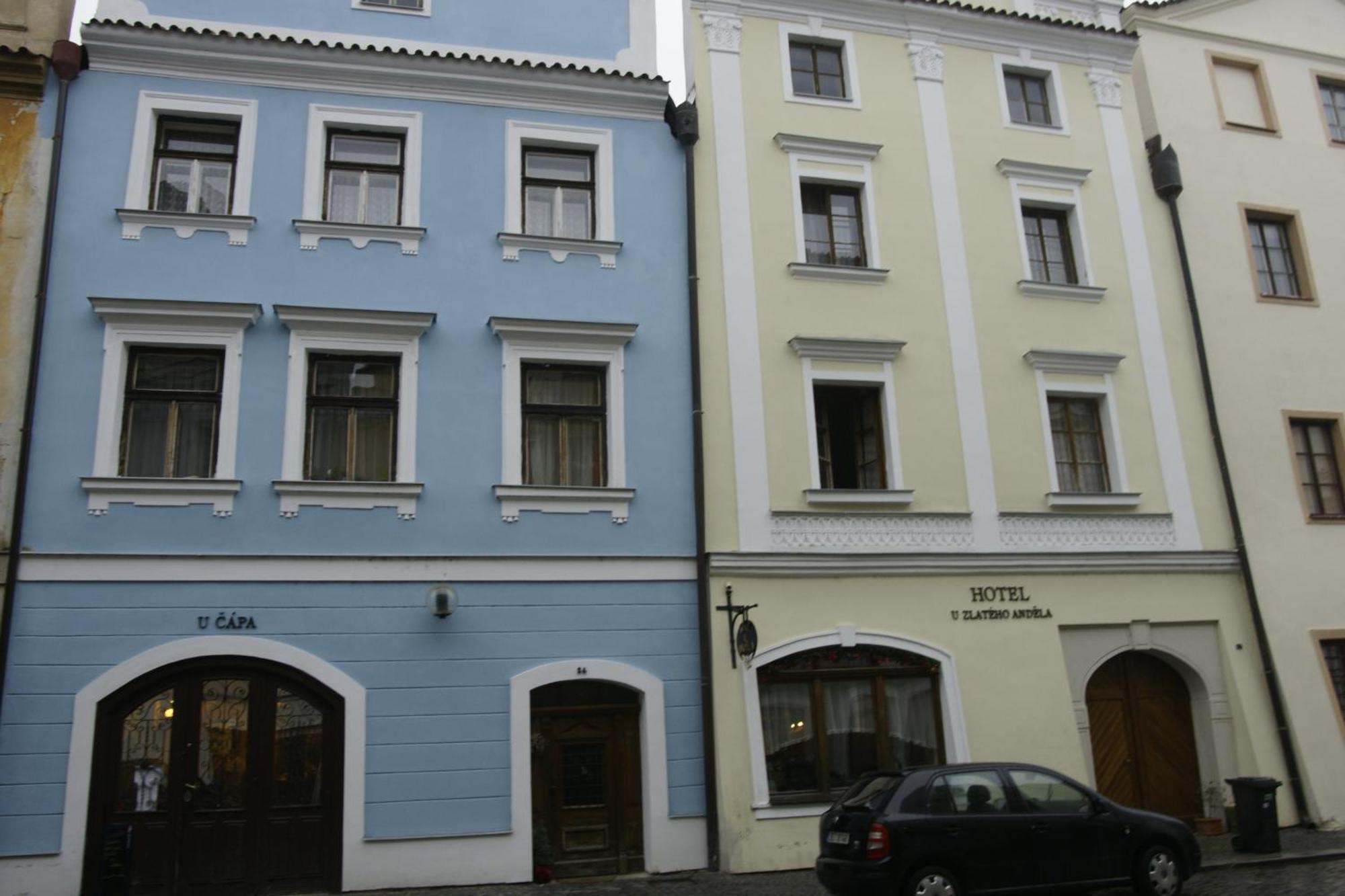 Hotel U Zlateho Andela Pardubice Buitenkant foto